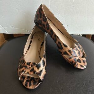 Mix No. 6 Leopard Print Women's Shoes. Flats, M6-Barbro, open toe size 8M/38.5 🌹